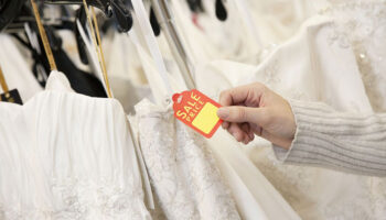 Tips for Saving on your online wedding shopping!