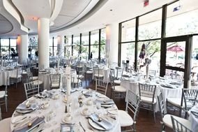 Distinction Traiteur Catering - Canada Wedding Guide